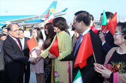 Chủ tịch Quốc hội thăm cộng đồng người Việt tại Italy